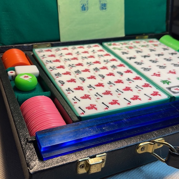 PRISTINE VINTAGE MAH JONGG DELUXE CLASSIC GAME
